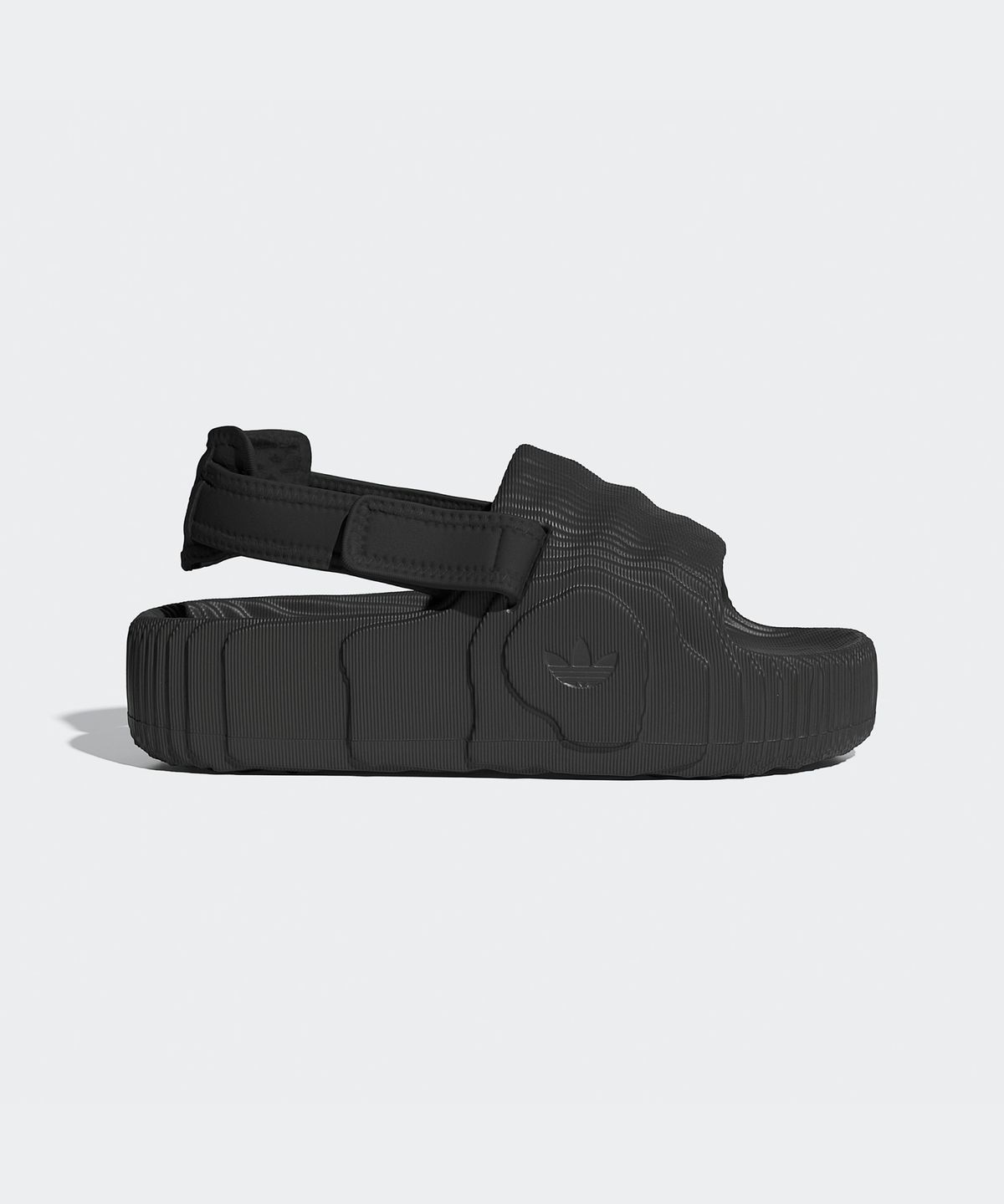 아디다스(ADIDAS) 아딜렛 22 XLG - 블랙 / IE5649