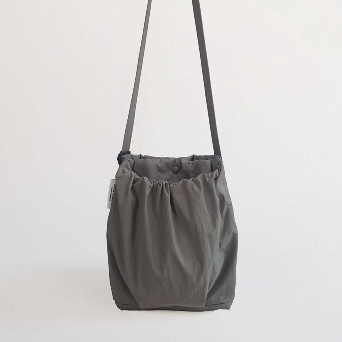 콘트스튜디오(CONTSTUDIO) 쿼카 미니백 2.0 (Flint gray)