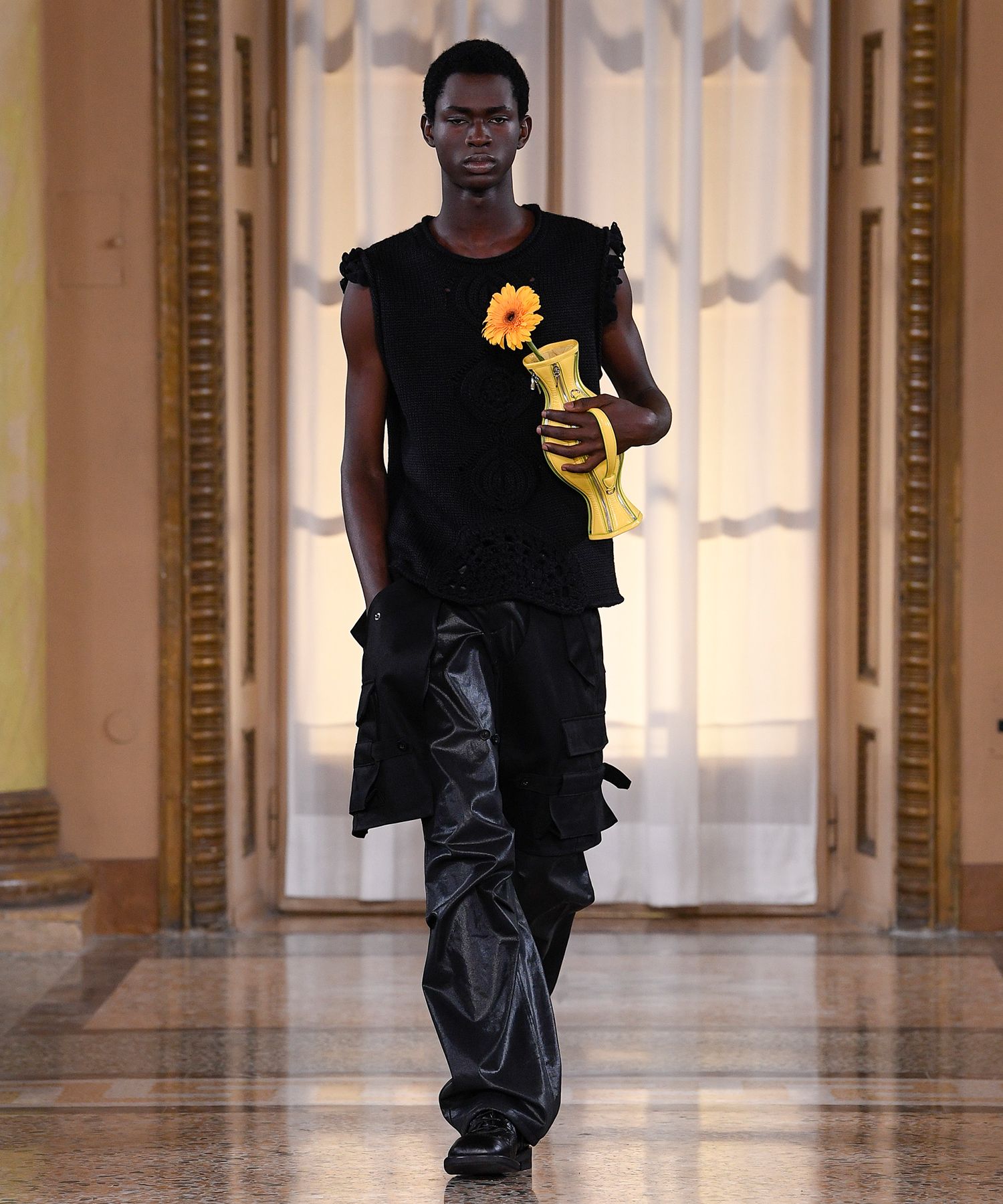 MUSINSA | ANDERSSON BELL Marlene flower crew neck vest