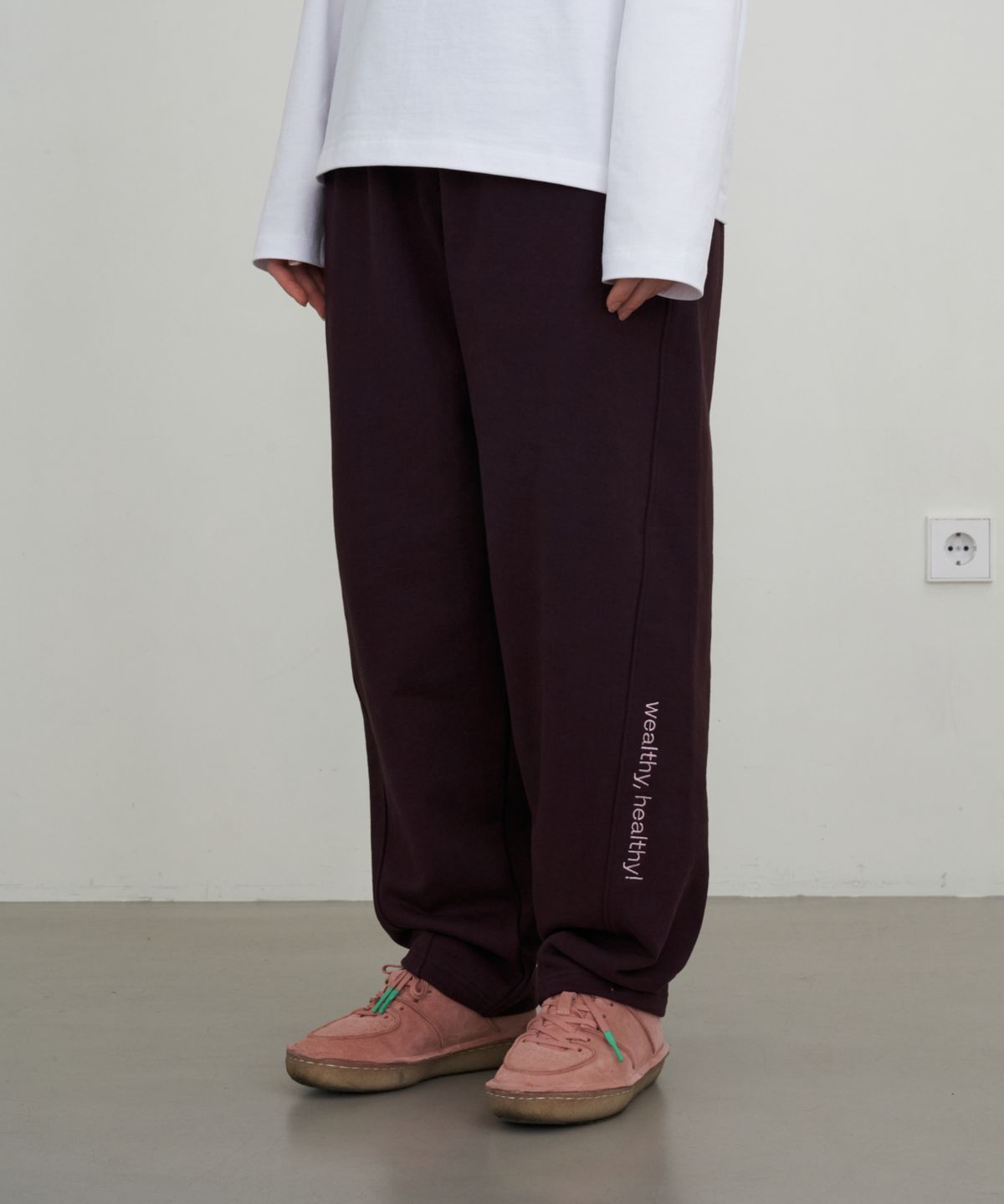 아페고 스포츠(APEGO SPORTS) Semi Balloon Sweat Pants Dark Burgundy