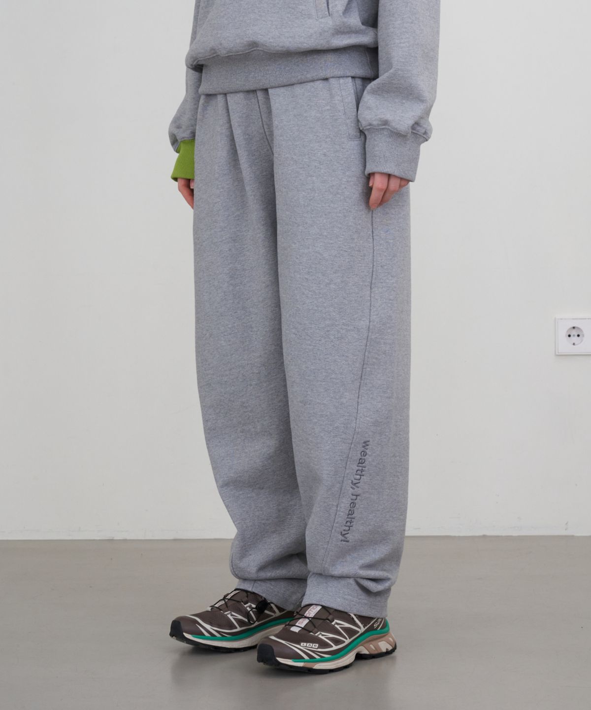 아페고 스포츠(APEGO SPORTS) Semi Balloon Sweat Pants Melange Grey