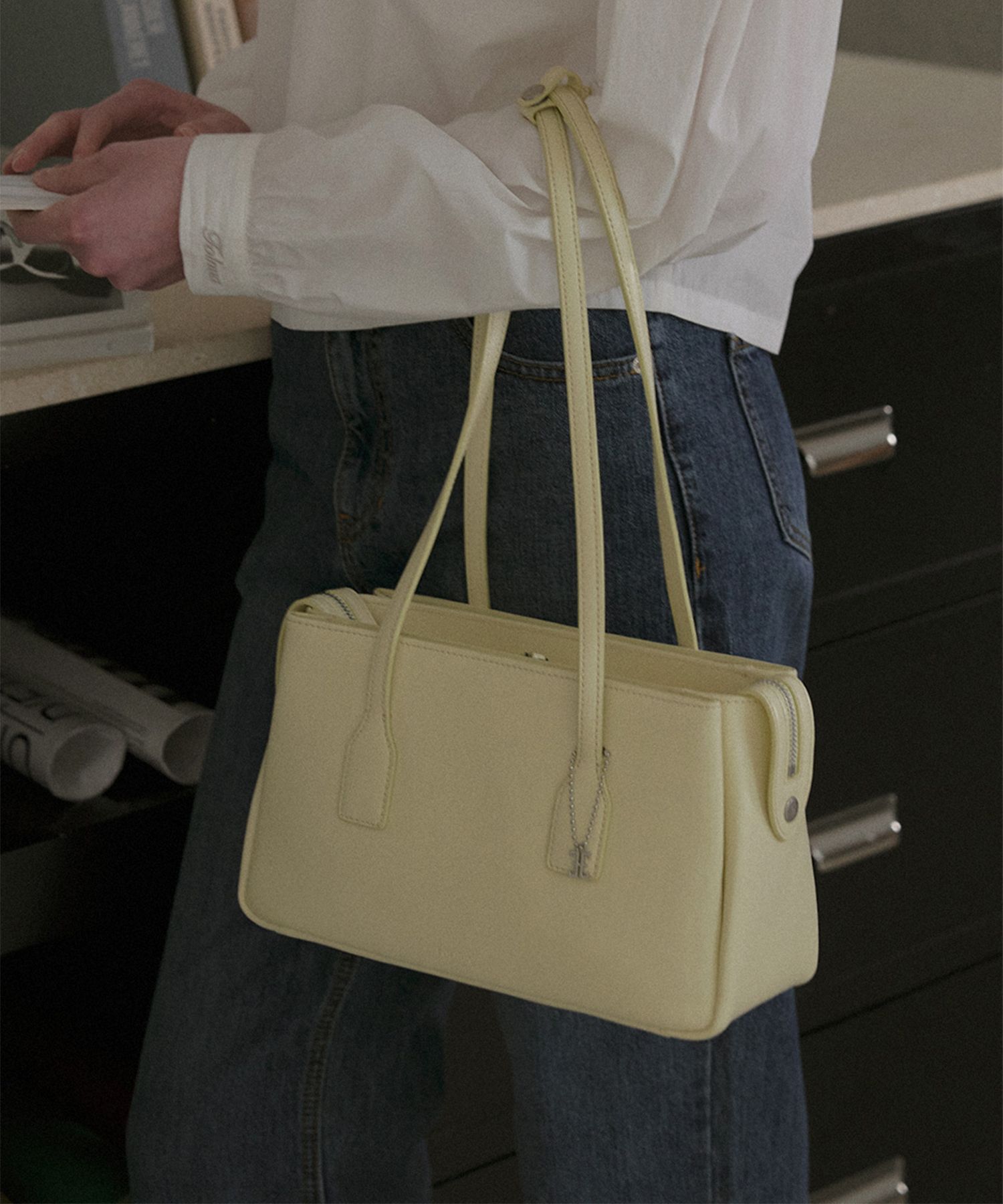 【FOLNUA】 MINI BRIDGE BAG 5色 ★送料関税込み★ MUSINSA公式 | FOLNUA MINI BRIDGE BAG [LEMON-PLAIN]