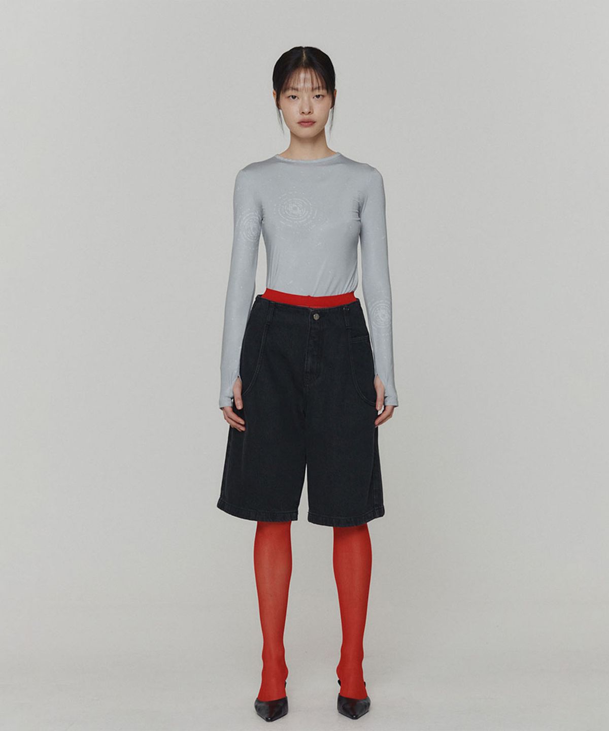 아모멘토(AMOMENTO) PRINTED ROUND LONG SLEEVE T-SHIRT_GREY