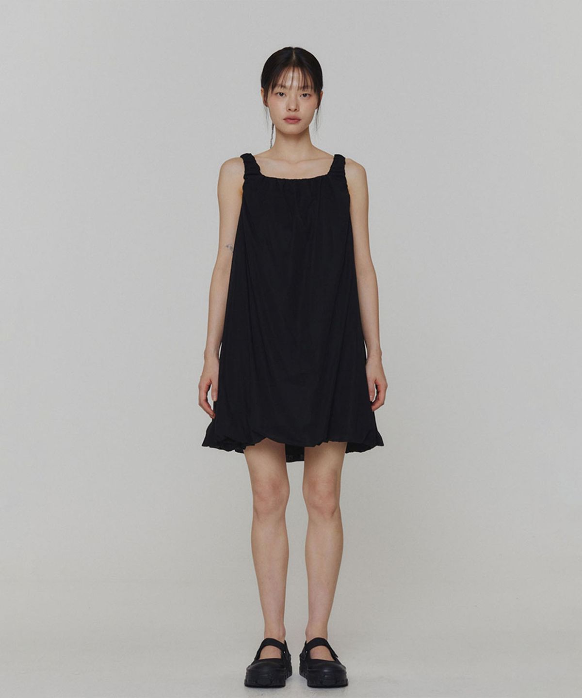 아모멘토(AMOMENTO) SHEER VOLUME MINI DRESS_BLACK