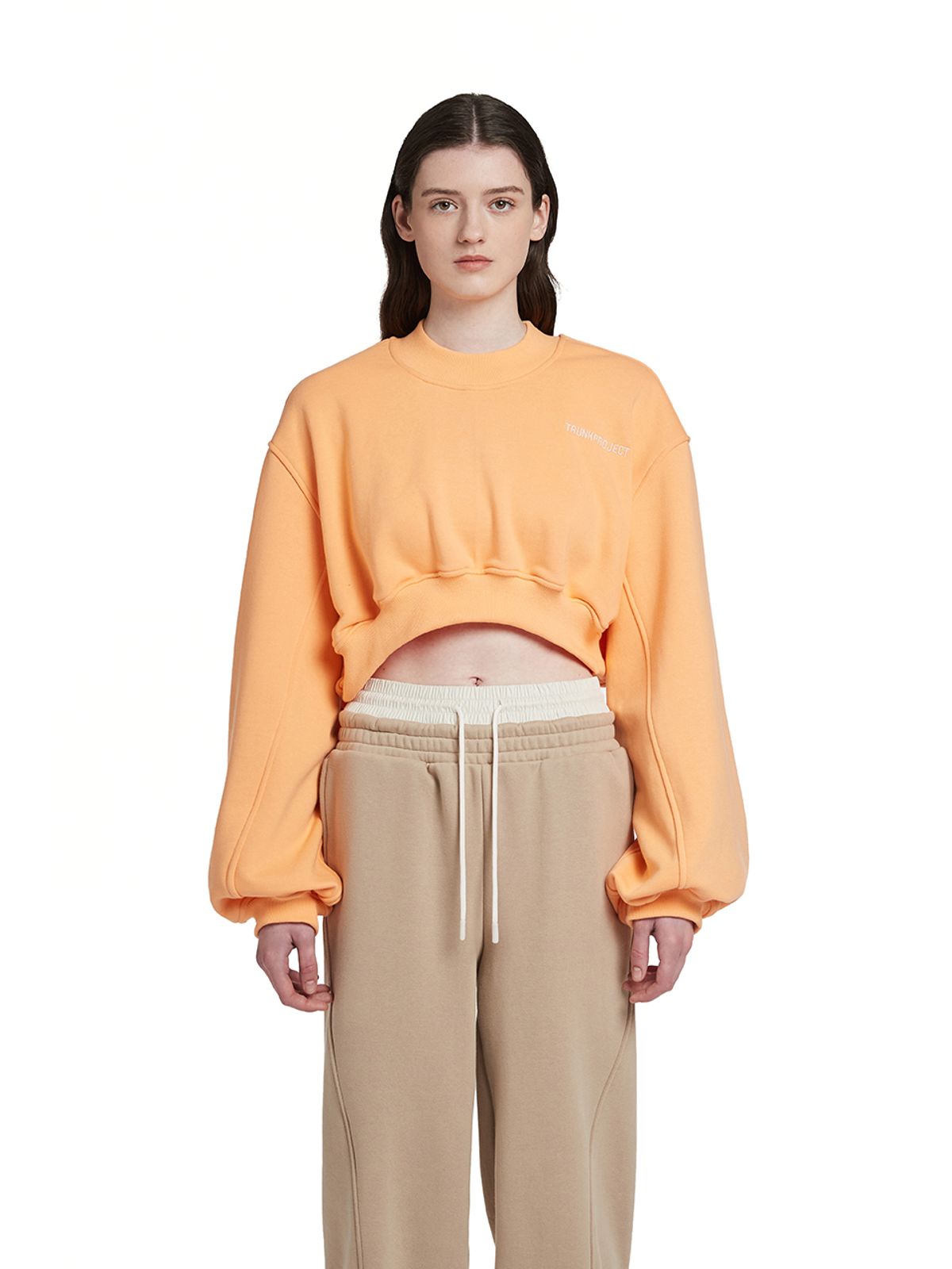 트렁크프로젝트(TRUNK PROJECT) Logo Cropped Sweatshirt_Orange