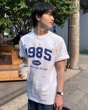 [S~5XL] 1985 아치 로고 티셔츠_화이트-블루