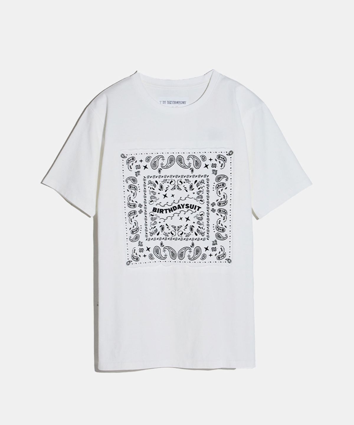 벌스데이수트(BIRTHDAYSUIT) REMAKE BANDANA T-SHIRT (OFF WHITE)
