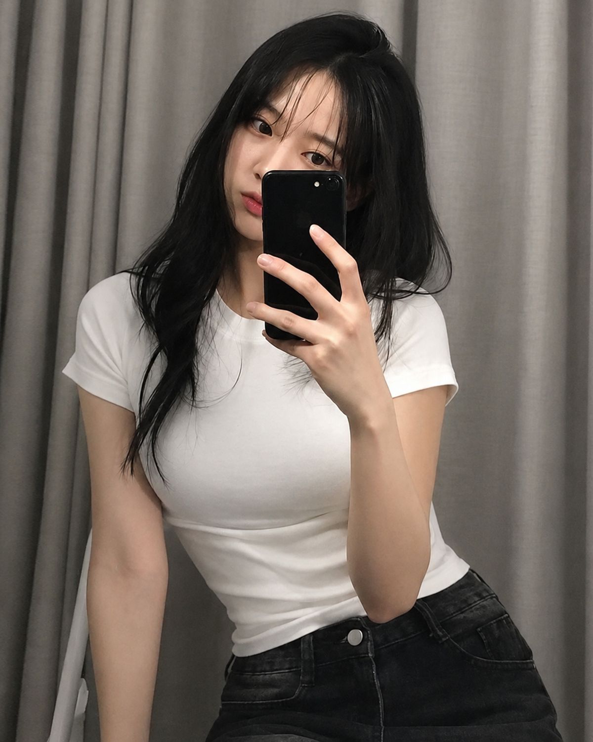 무아무아(MUAHMUAH) 슬림핏 레귤러 반팔 티셔츠 [2color]