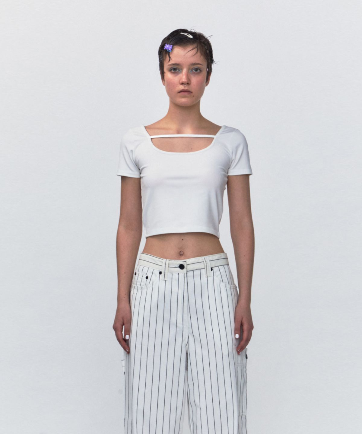레스트앤레크레이션(REST&RECREATION) RR STRAP CROP TOP_WHITE