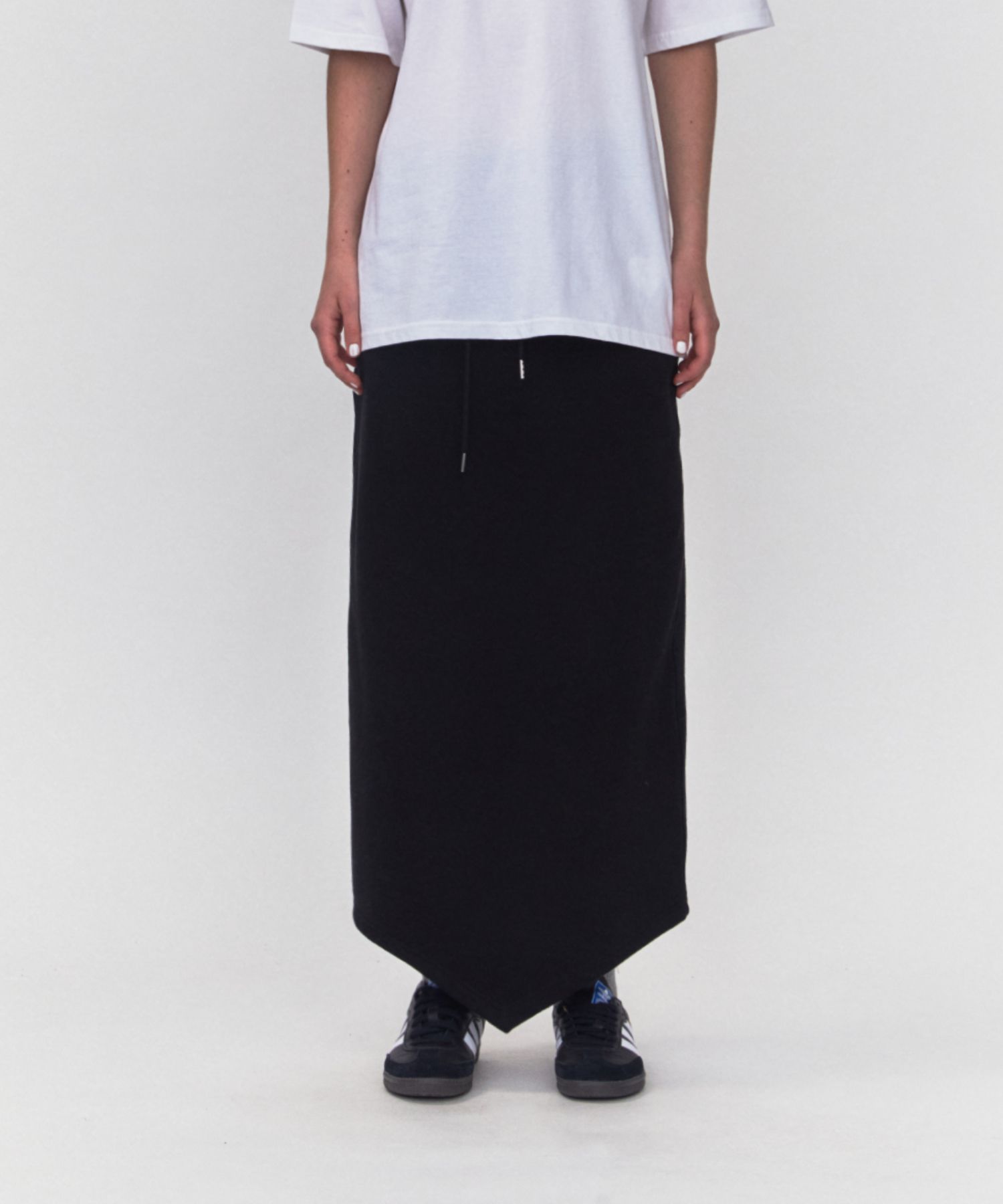 MUSINSA | REST&RECREATION RR ARROW POINT LONG SKIRT_BLACK