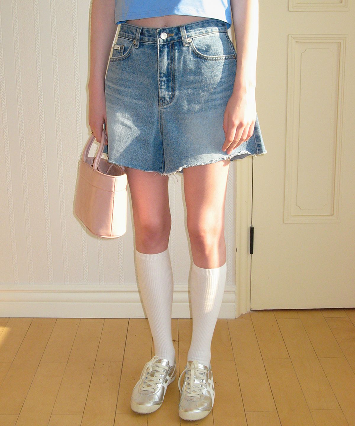 썸웨어버터(SOMEWHEREBUTTER) Cutting half denim pants - middle blue