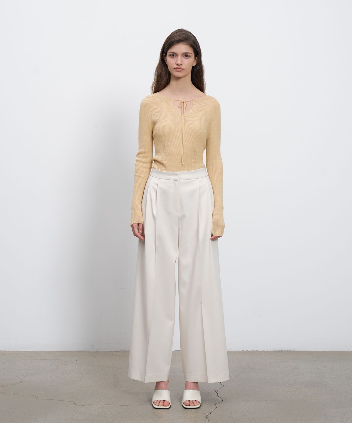 르네제이(RENEJ) Able Two Tuck Pants