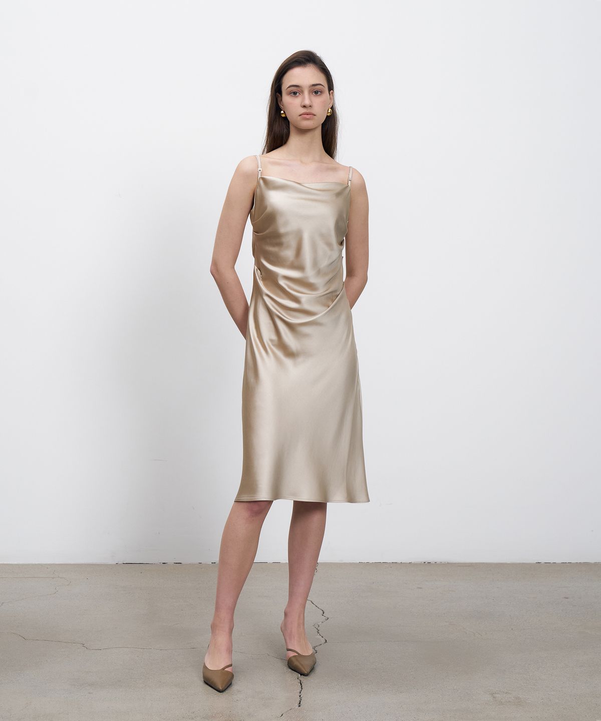 르네제이(RENEJ) Drape Slip Dress