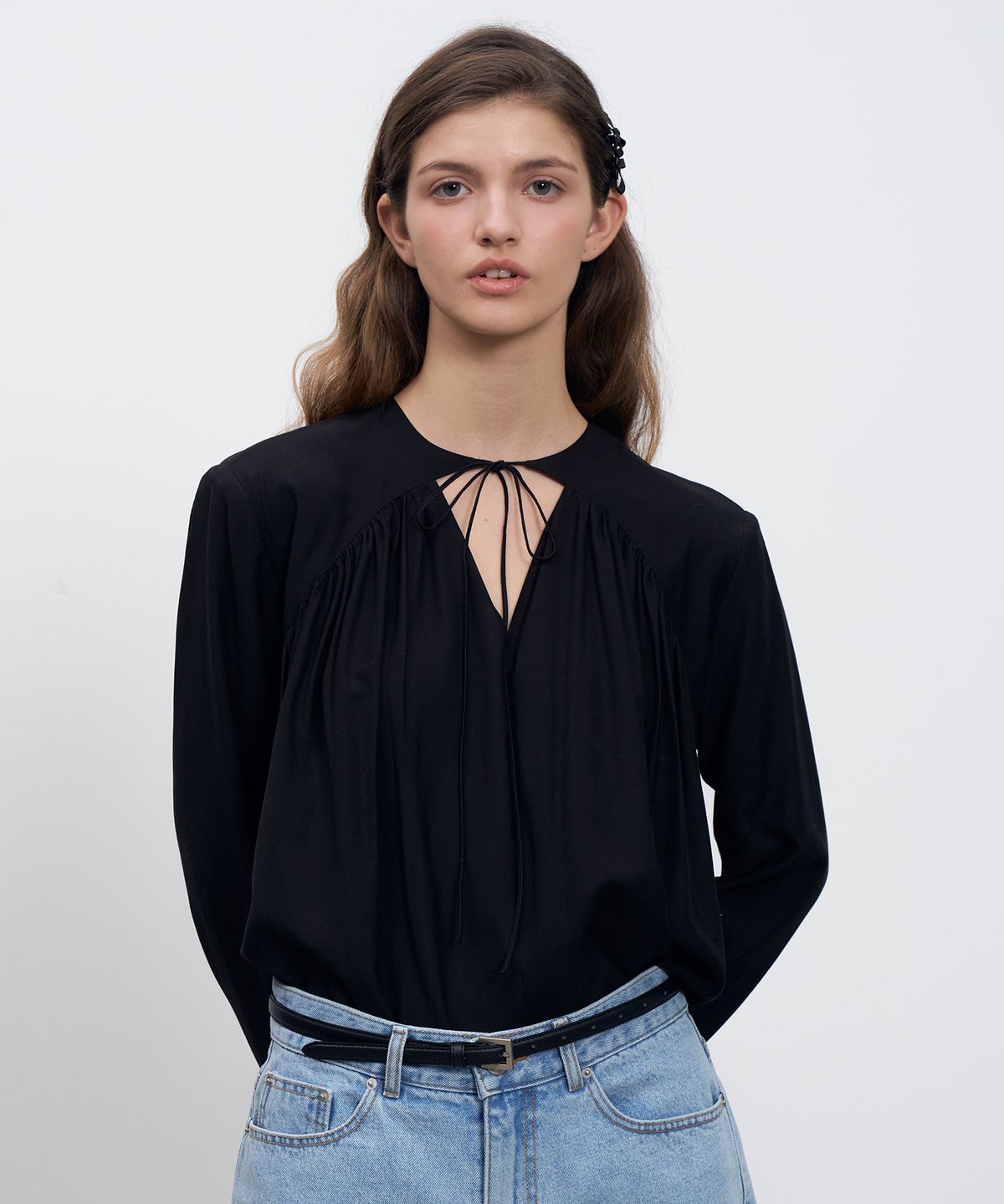 르네제이(RENEJ) Shirring Ribbon Blouse