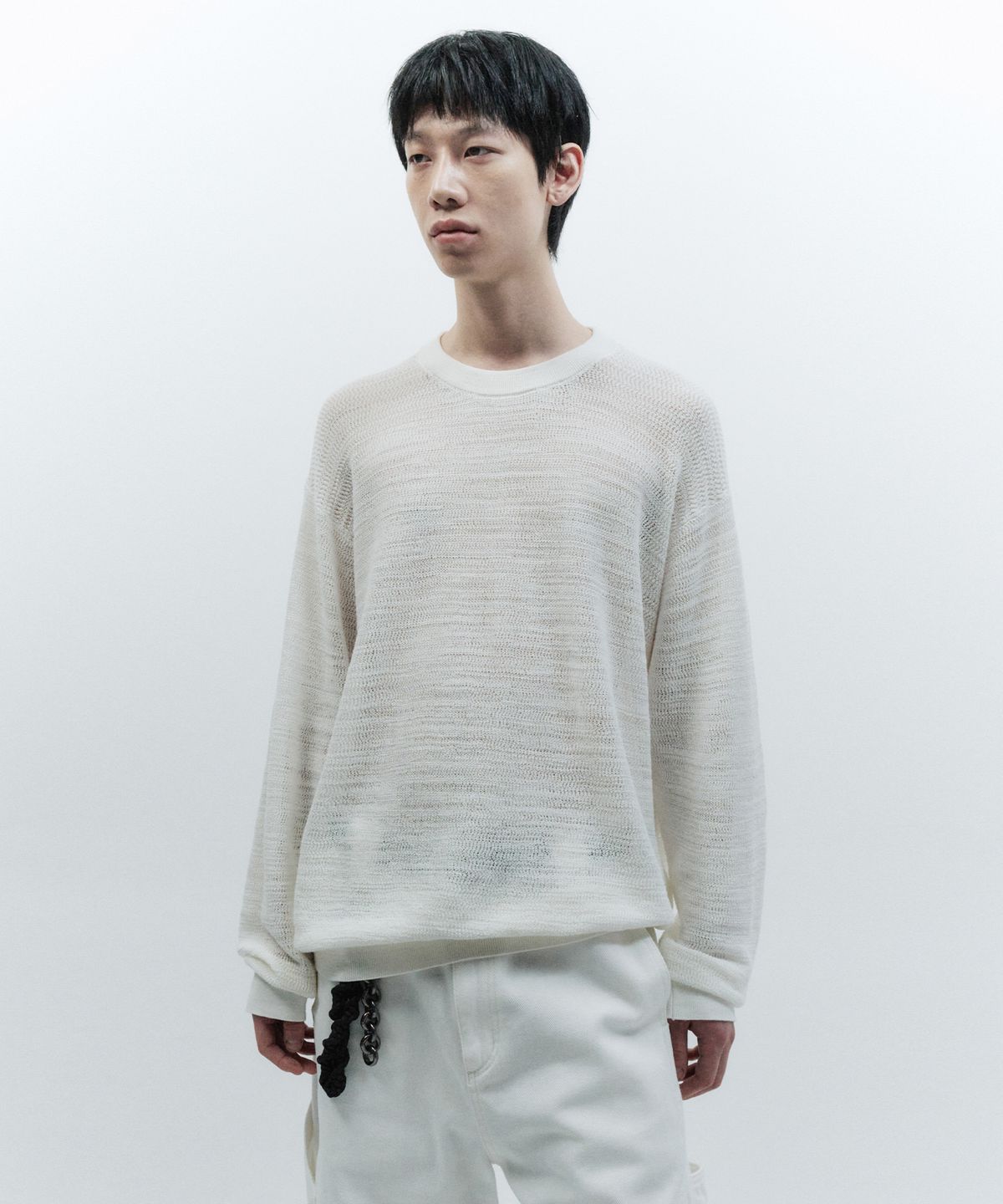 인사일런스(INSILENCE) 라이트 쉬어드 니트 OFF WHITE
