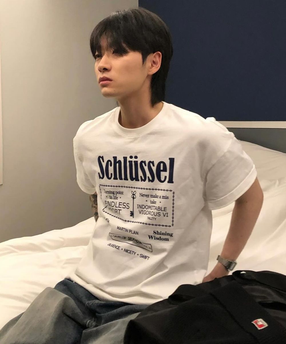 【MARTIN PLAN】Answer Key Half T-Shirts/関税込み/大人気 MUSINSA | MARTIN PLAN Answer Key Half T - NAVY