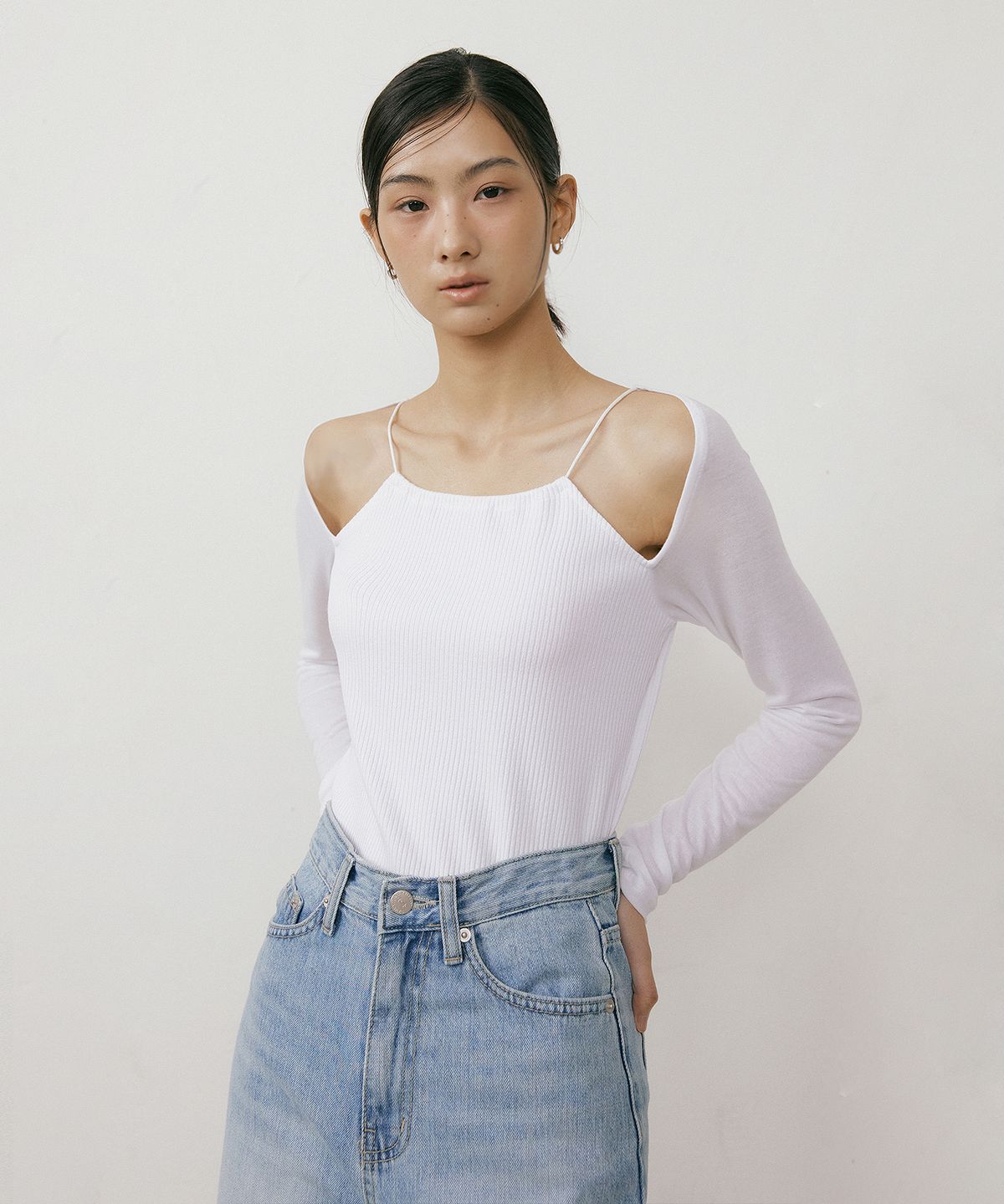 루시르주(LUCIR ZU) Strap Hole Sleeve (white)