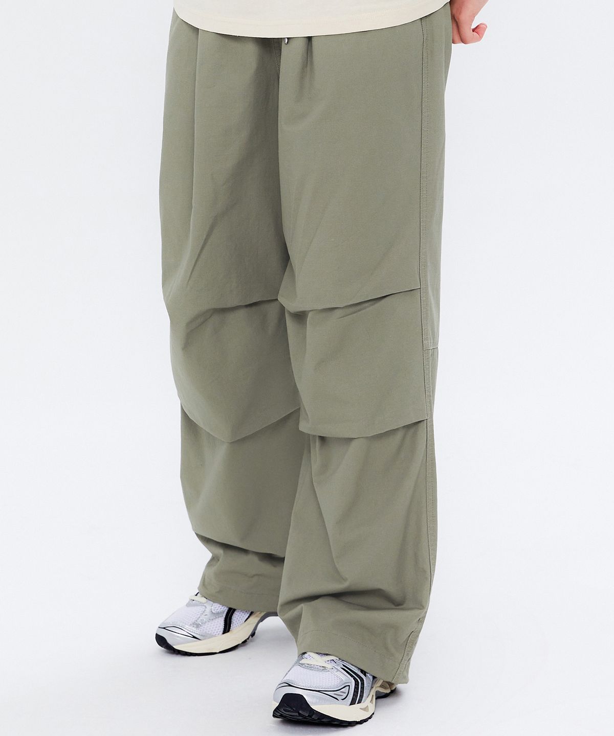 쿨트(KULTE) COTTON WIDE PARACHUTE PANTS KHAKI