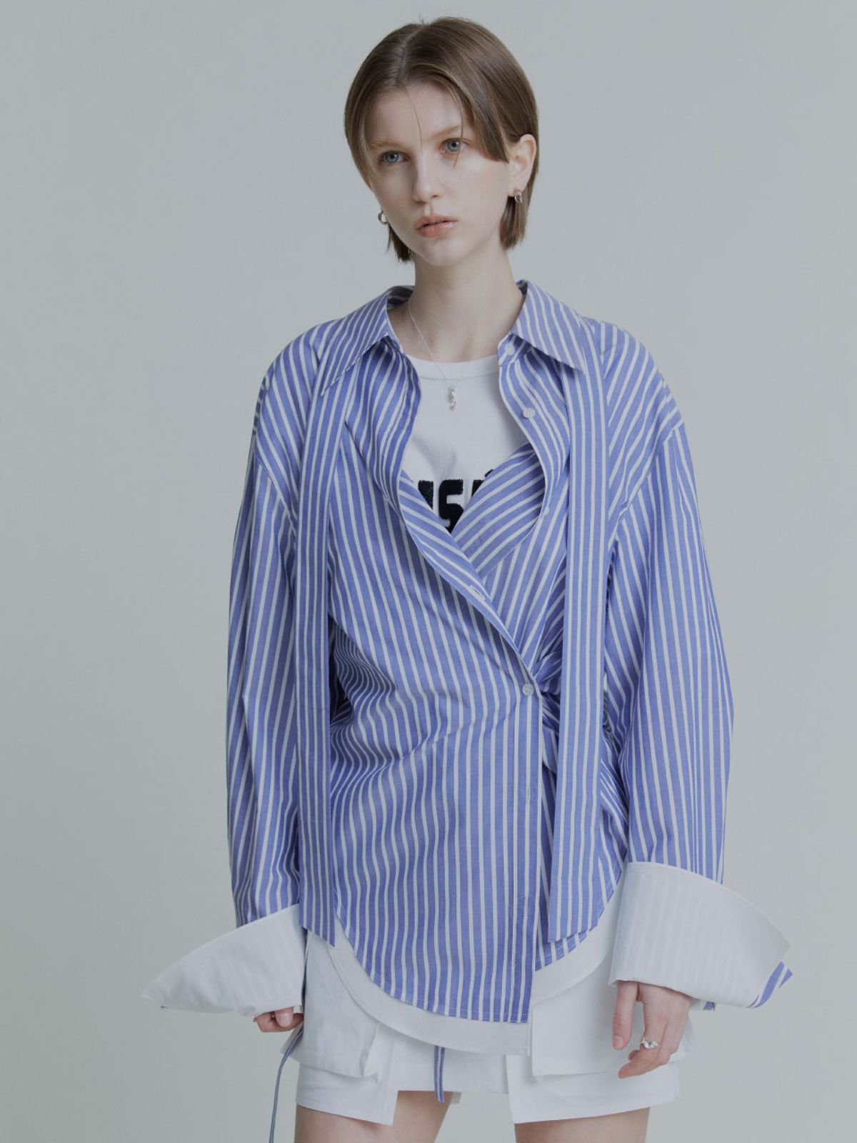 뮤제(MUSEE) MARIA Double Layered Cuffs Shirts - Blue Stripe