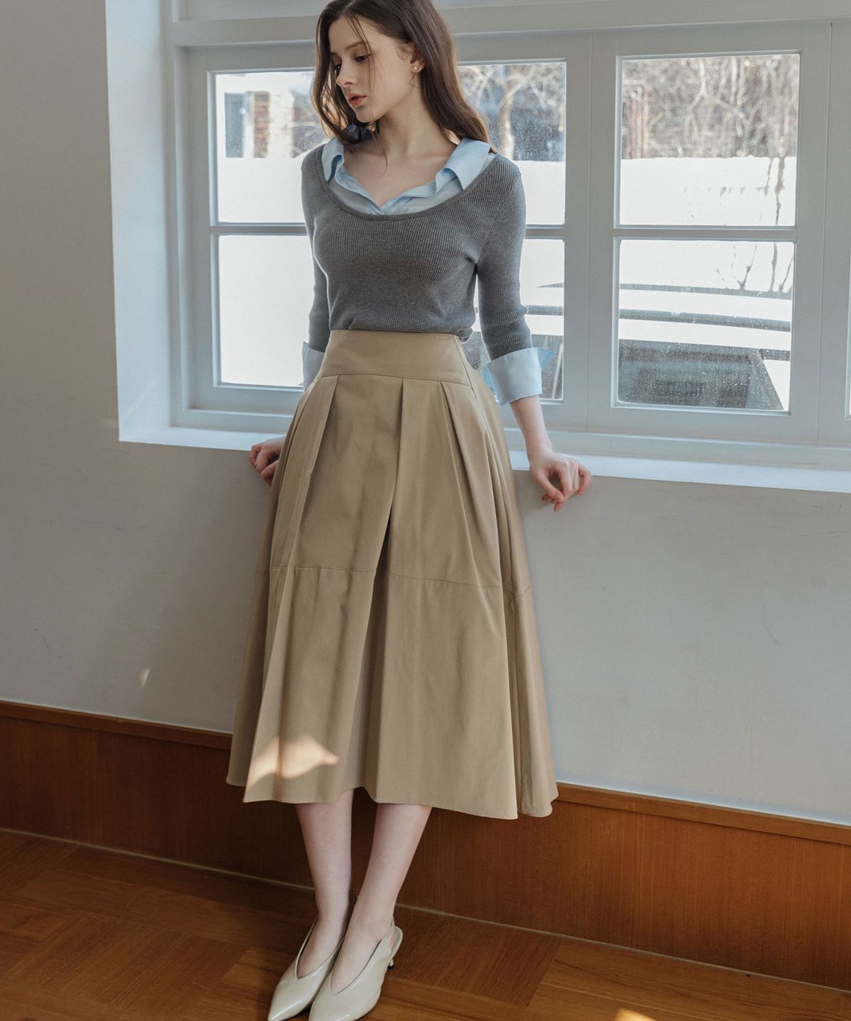 로트르드민(LAUTREDE MIN) Lautre Elene Beige Flared Skirt