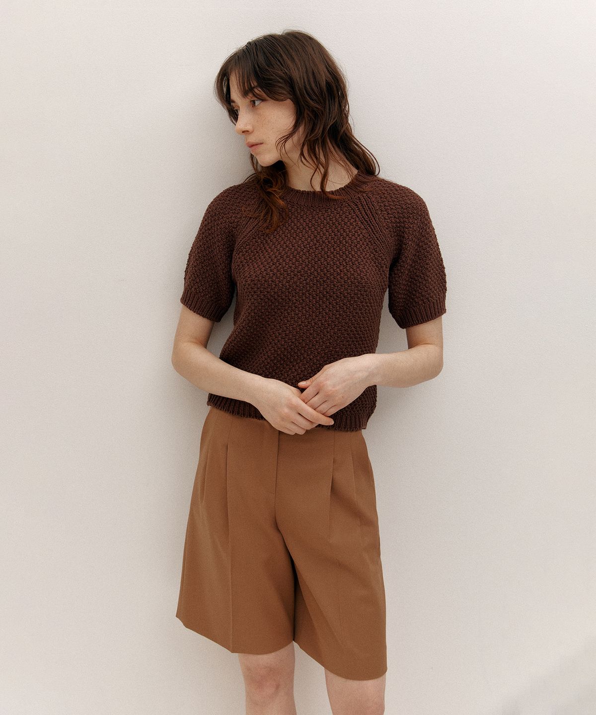 아바몰리(AVA MOLLI) ROUND NECK PUFF SLEEVES KNIT (COCOA)