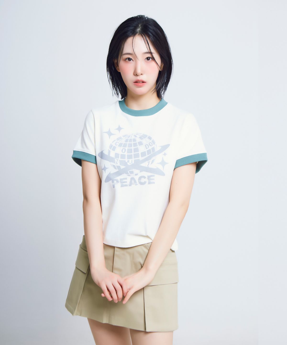 디스코도넛(DISCO DONUT) 유니버스 프린트 ½티셔츠_아이보리/그린