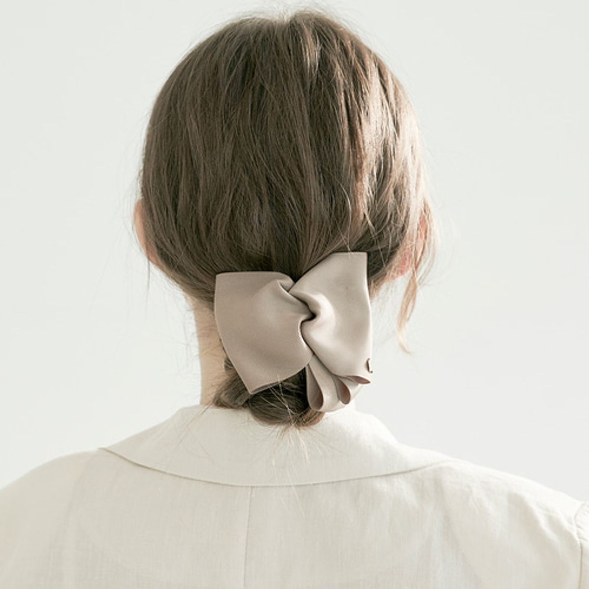 베스티(BESTY) 윈디 리본 헤어 커프 (Windy Ribbon Hair Cuff)