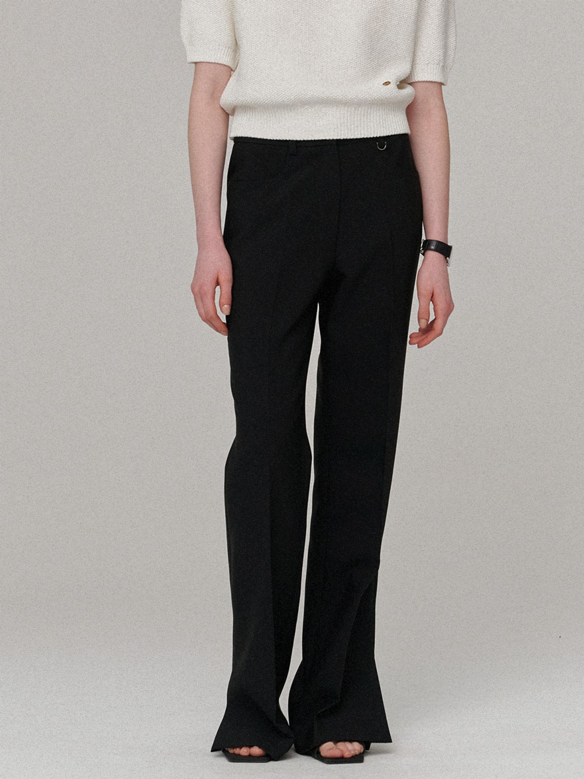비뮤즈맨션(BEMUSE MANSION) Side slit semi boots cut pants - Black
