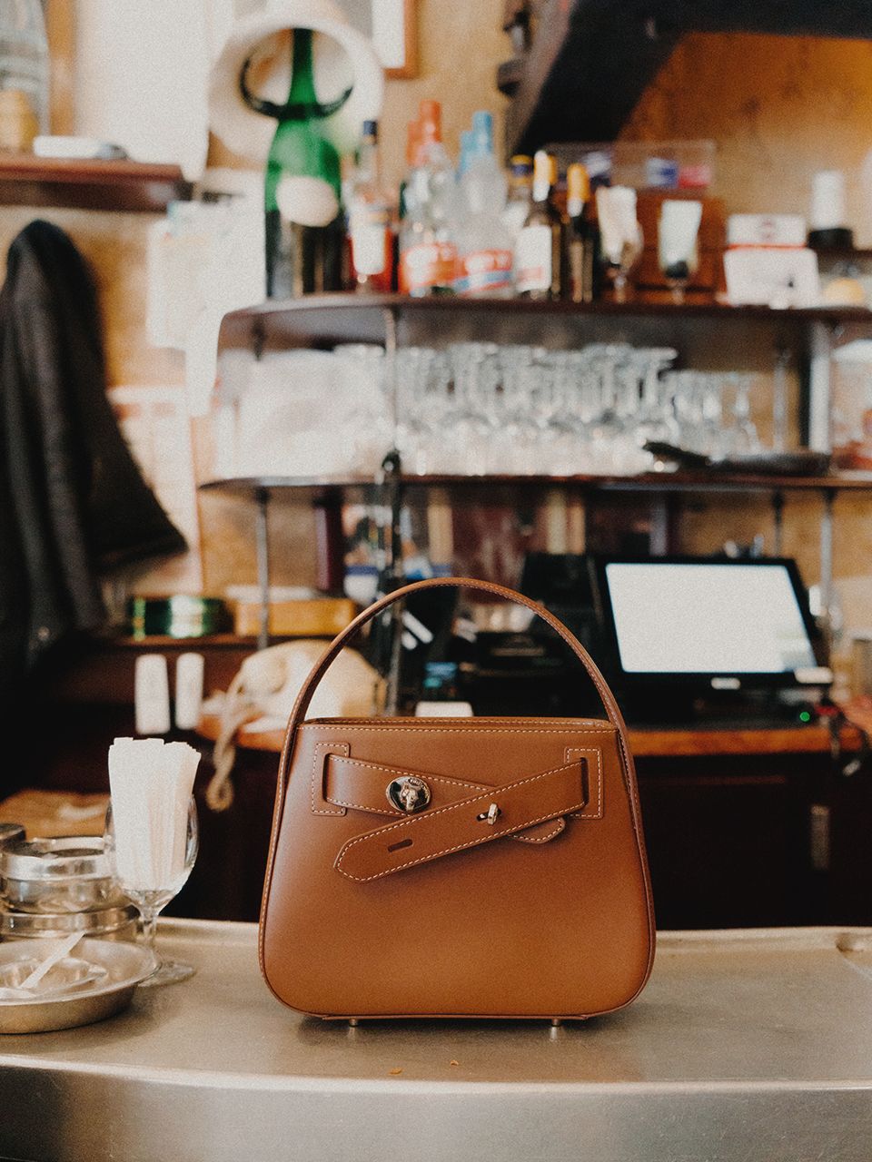 MUSINSA | THE OFTN TILT bag Teddy Brown S