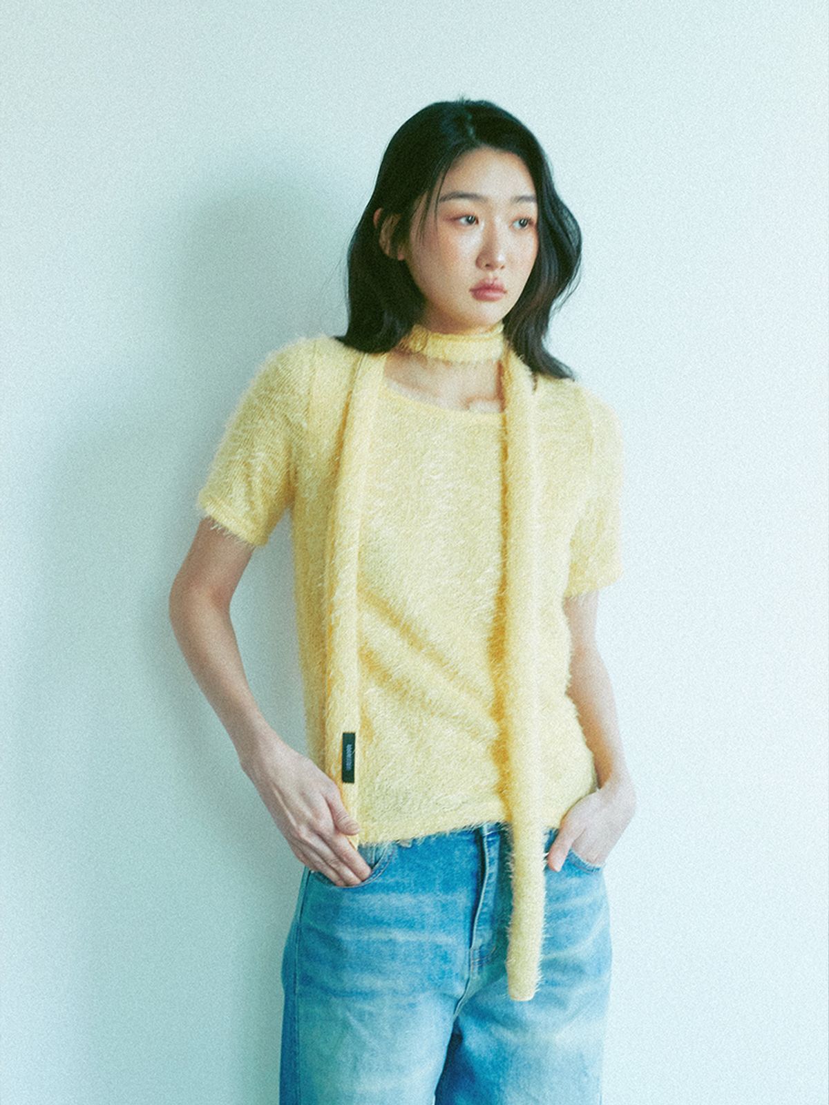 쿠키시(KOOKEESEE) 헤어리한 원단의 라운드넥 탑 (옐로우)