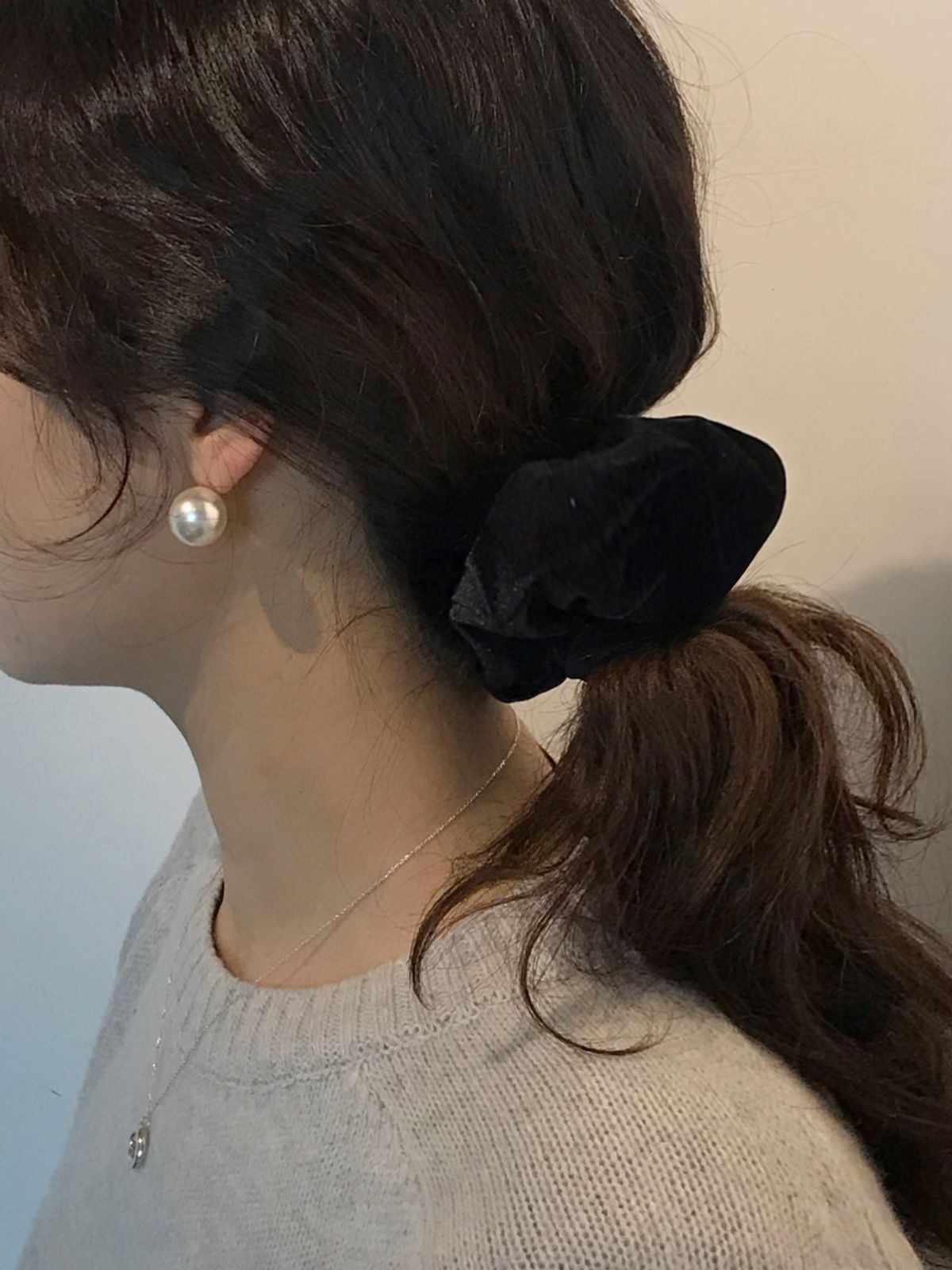 오에이알(OAR) 빈티지 벨벳 볼륨 스크런치 [블랙]
