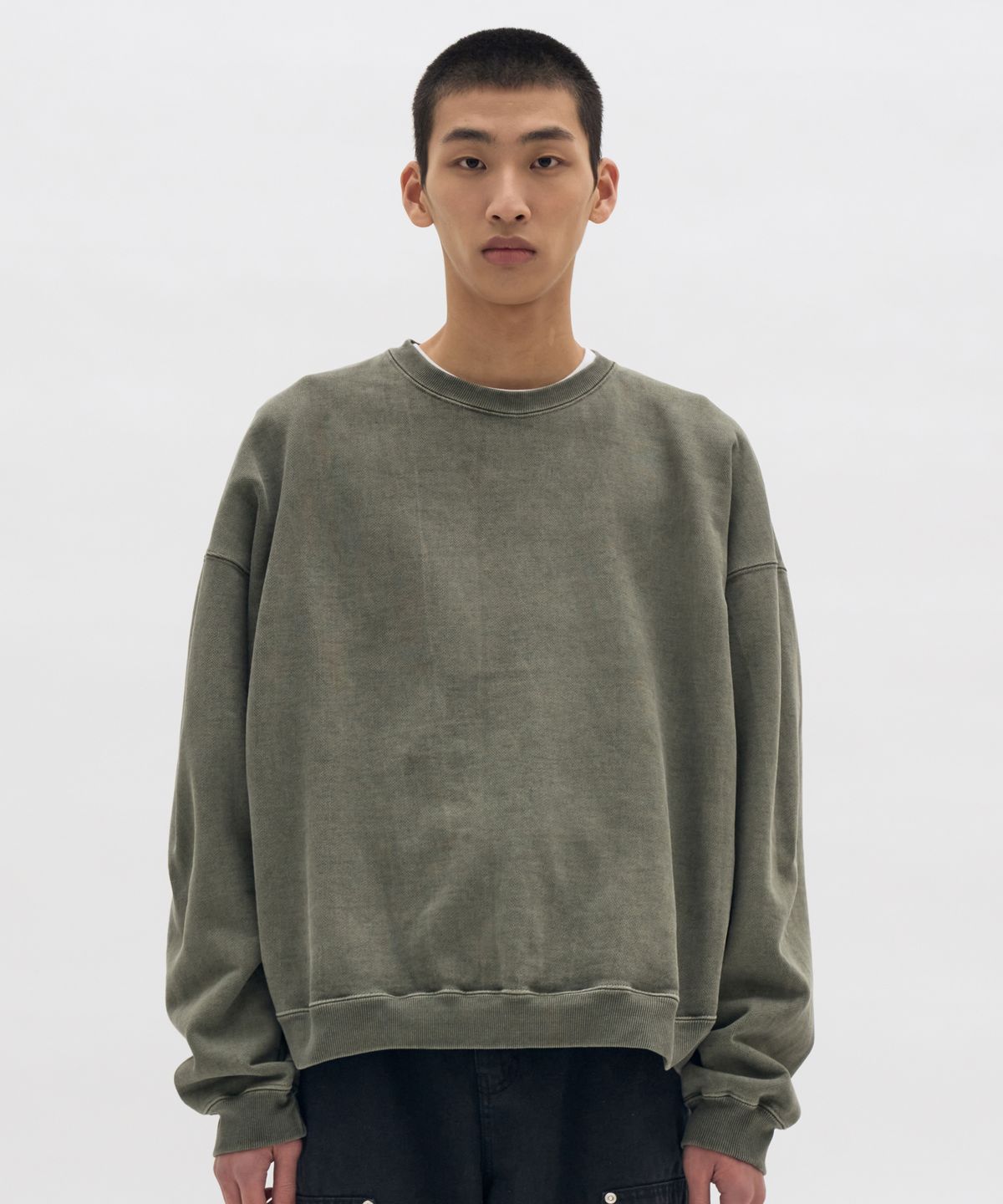 감마갤러리(GAMMA GALLERY) 990g 울트라 헤비 피그먼트 맨투맨 [GREY KHAKI]