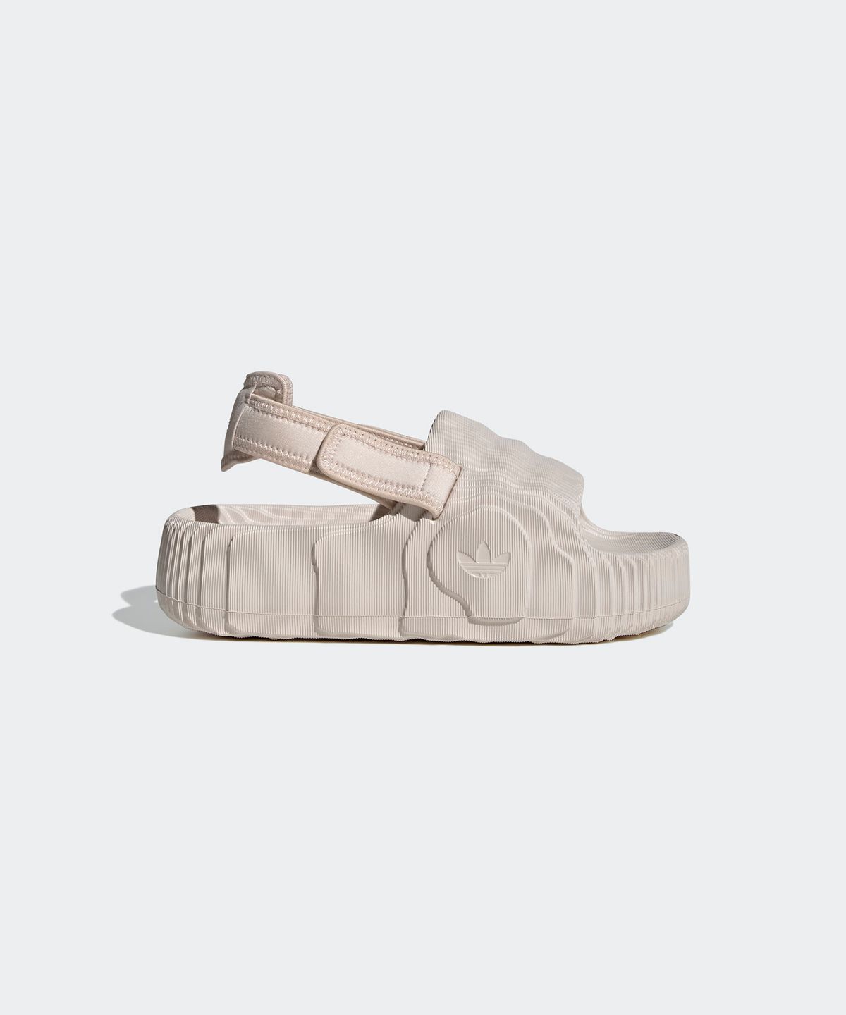 아디다스(ADIDAS) 아딜렛 22 XLG - 베이지 / IE5651