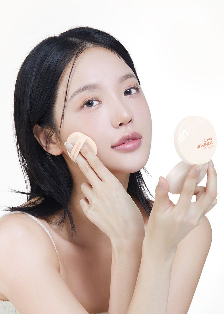 스킨 핏 톤업 팩트