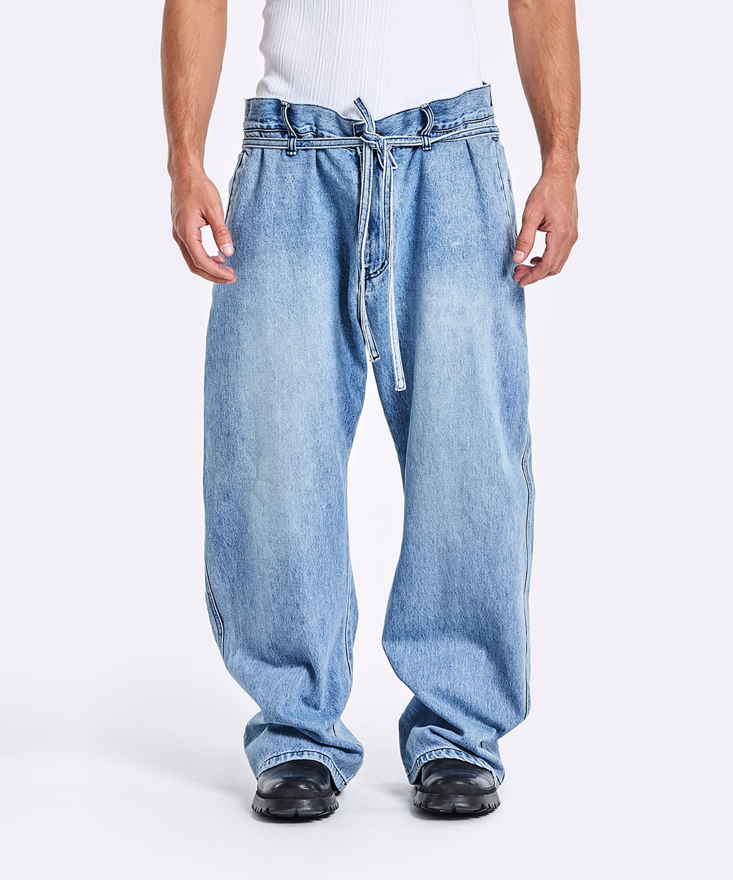 MUSINSA公式 | 51PERCENT Thong denim pants - Blue