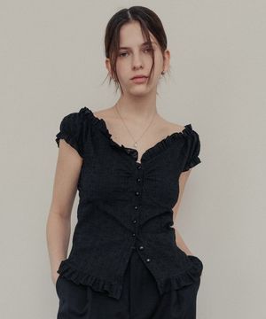 웨이브 셔링 퍼프 블라우스 플라워_블랙