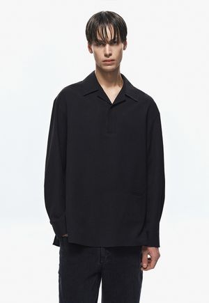 린넨 터치 오픈카라 튜닉 블랙 ZG2SH207BK