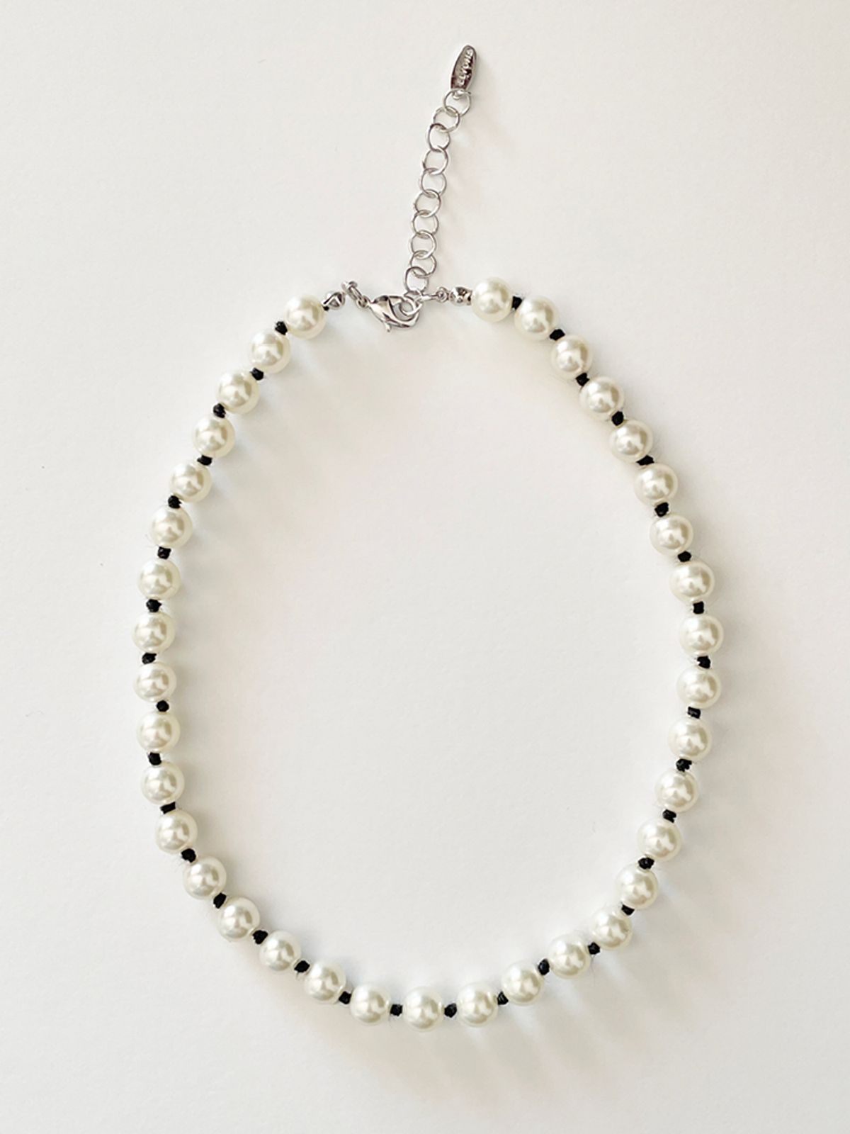 엘리오나(ELYONA) Colour Pearls 컬러 진주목걸이 (Black)