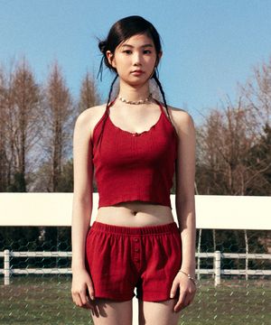 EYELET SLEEVELESS RED