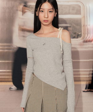 원숄더 리본 컷아웃 니트 그레이