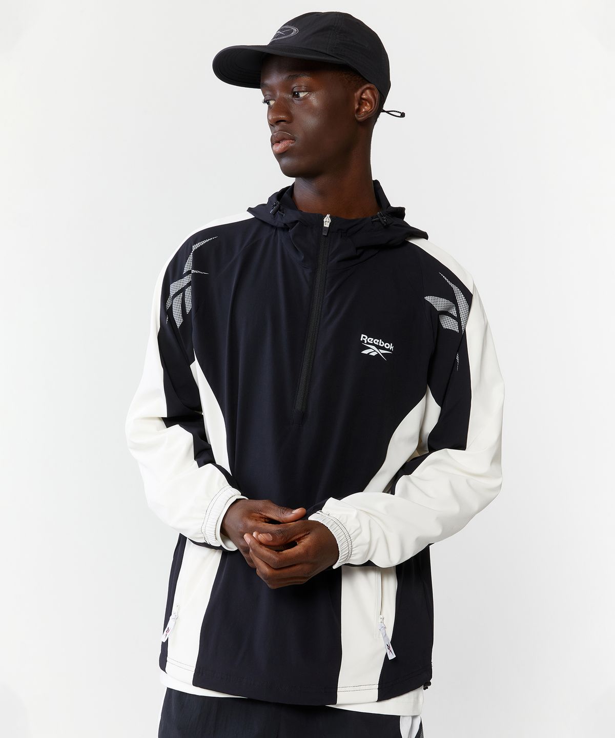 리복(REEBOK) 벡터 액티브 후드 아노락 - 블랙