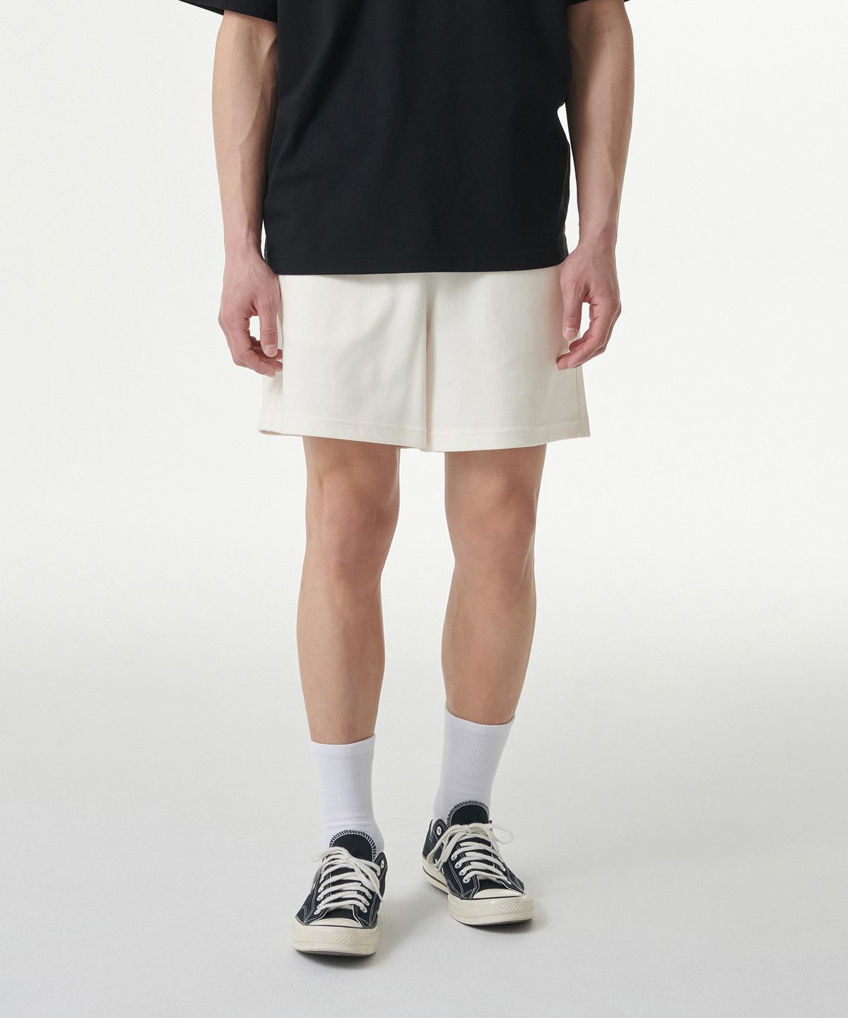 무신사 스탠다드(MUSINSA STANDARD) [쿨탠다드] 복서 핏 스웨트 쇼츠 [크림]