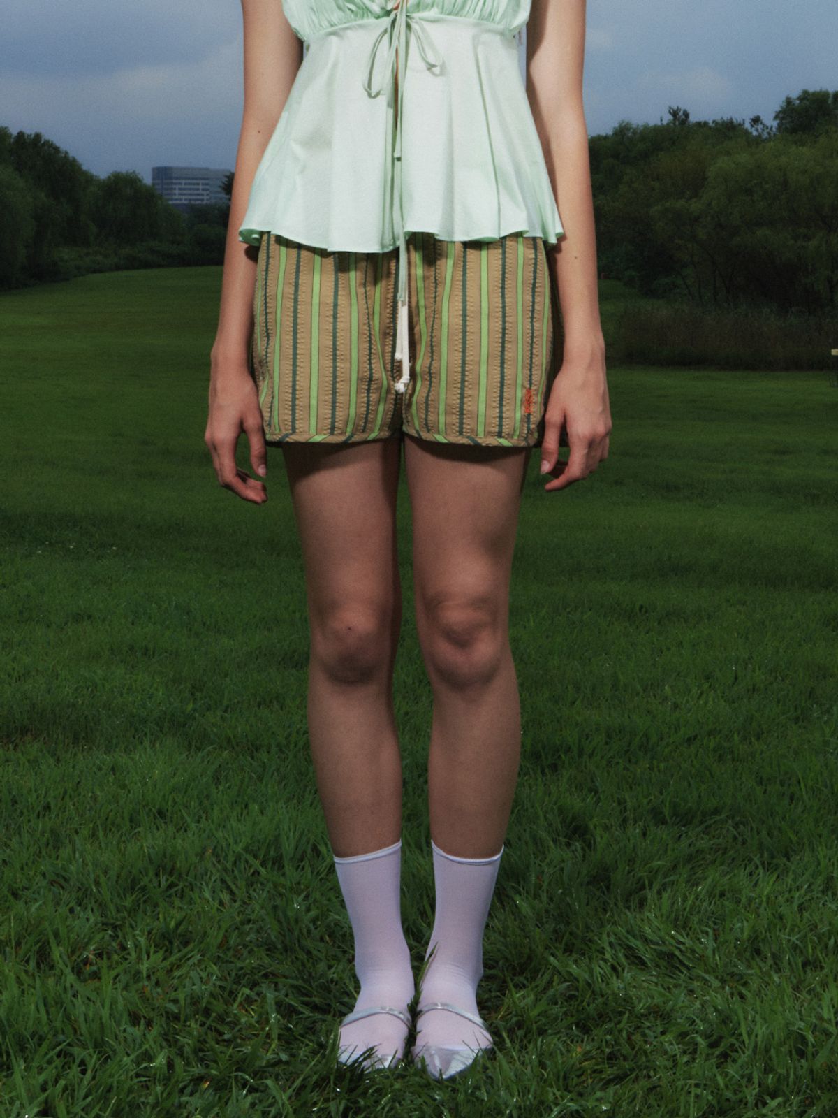 기준(KIJUN) BETTA Shorts Olive Beige Stripe