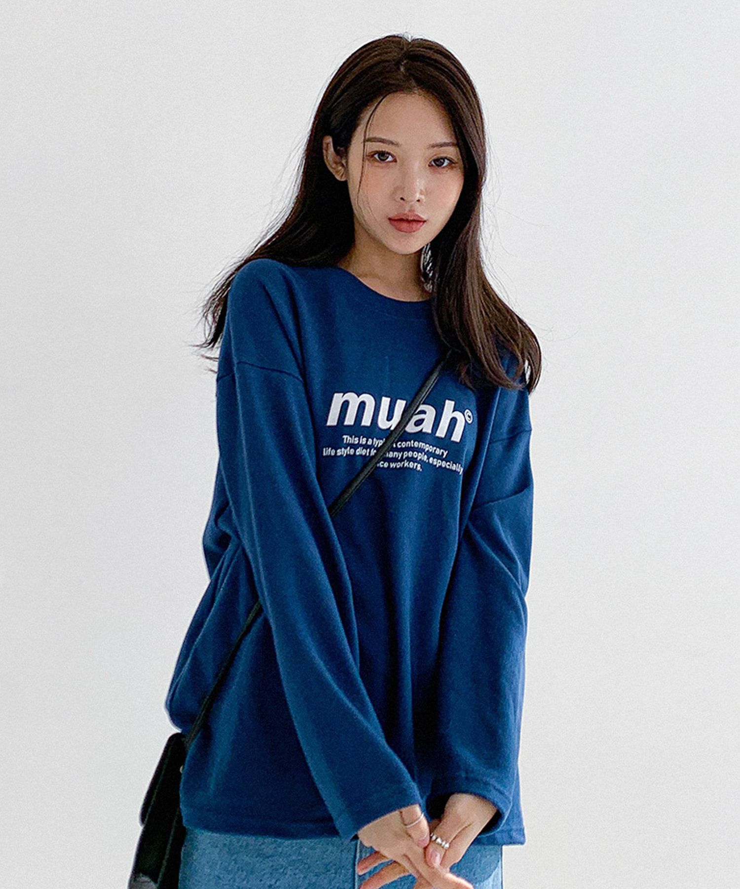 MUSINSA | MUAHMUAH Mua Signature Graphic T-Shirt [Indie Blue]