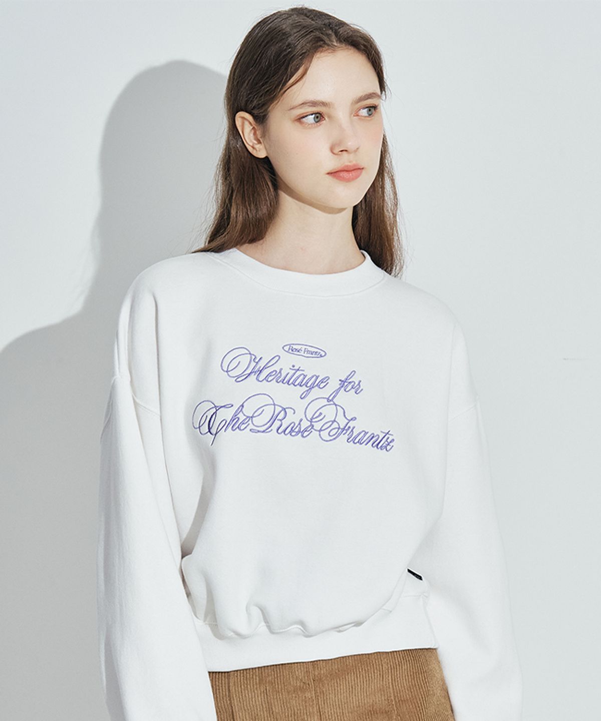로제프란츠(ROSEFRANTZ) Romantic Embroidery Sweatshirt [Ivory]