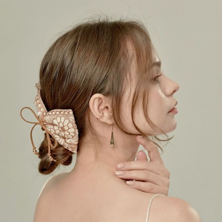 아델라인 리본 헤어핀 (Adelaine Ribbon Hairpin)