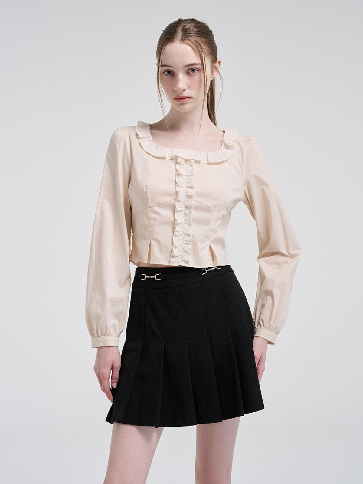 에트몽(ETMON) Square Frill Blouse, Light Beige