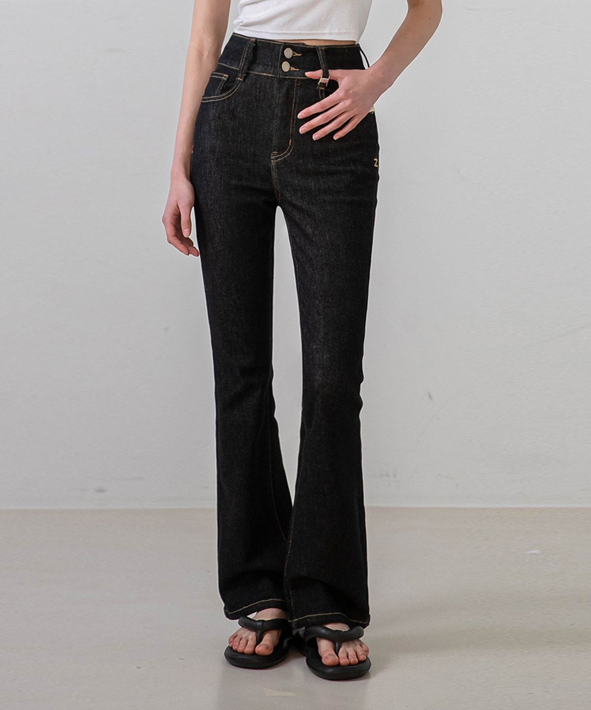 논앤논(NON AND NON) High-Waist Two Buttons Denim Pants_NSDP444 (Black)