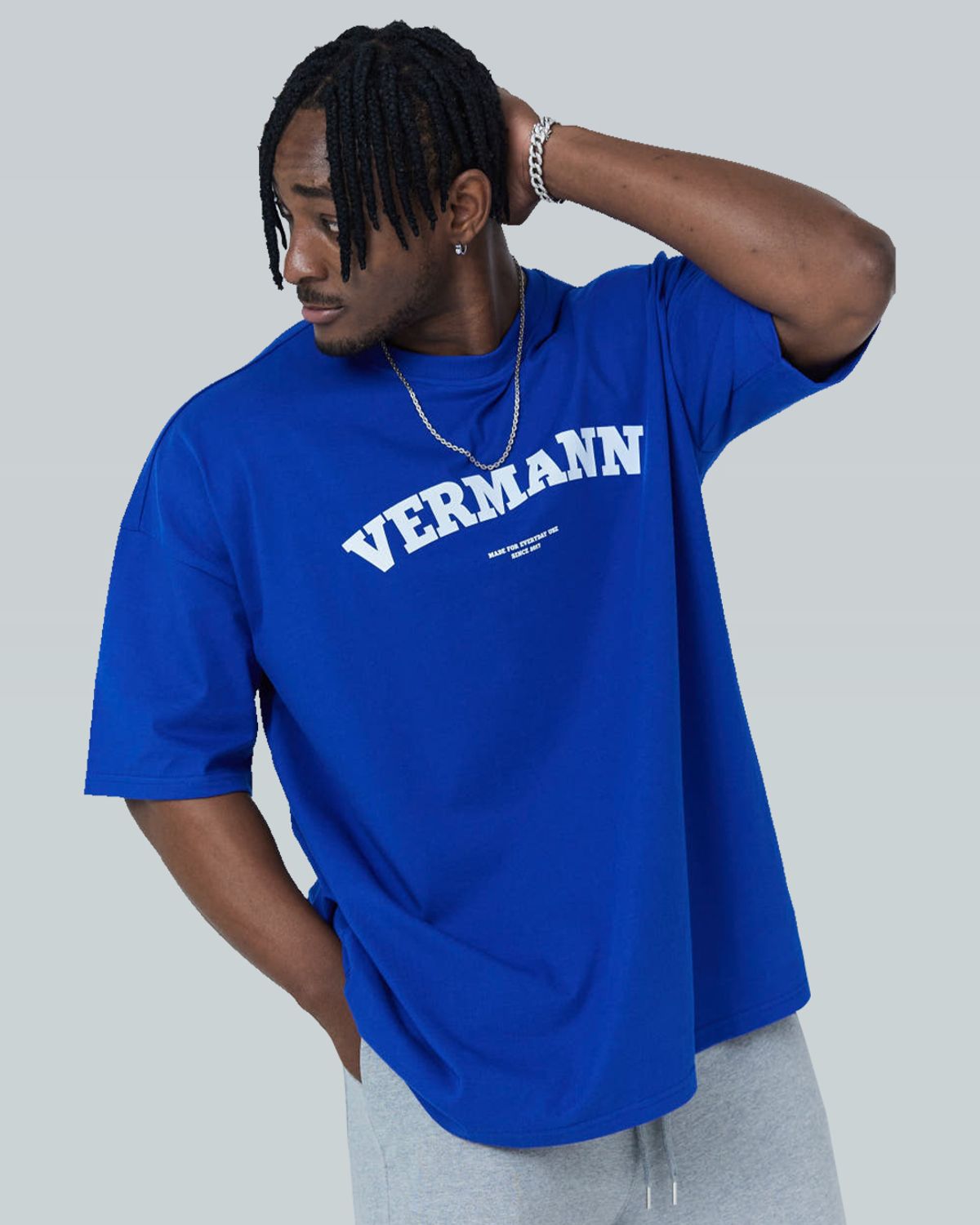 베르만 어패럴(VERMANN APPAREL) 라운드 로고 오버핏 반팔티