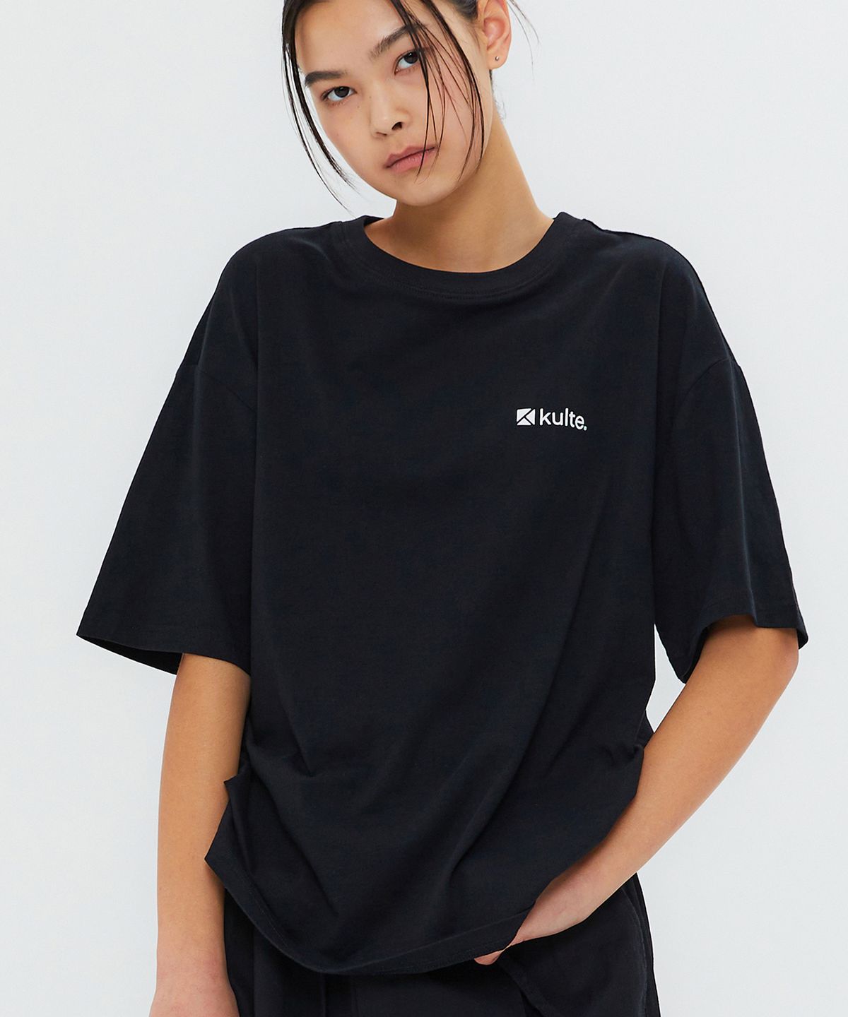 쿨트(KULTE) ICON LOGO T-SHIRT BLACK